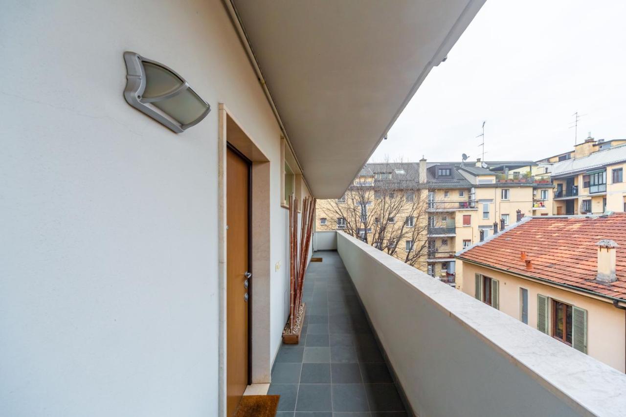 Cozy Apt - Corso Vercelli & Conciliazione M1 Milán Exterior foto
