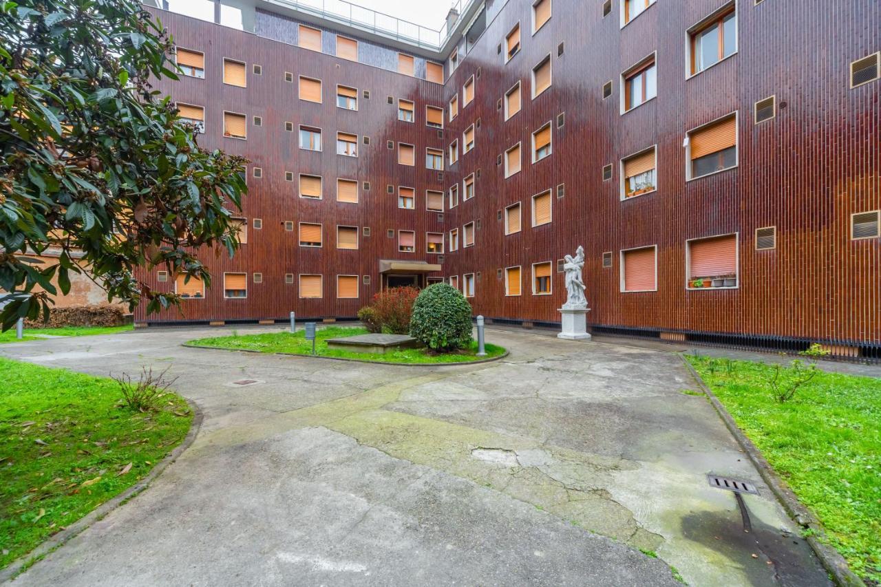Cozy Apt - Corso Vercelli & Conciliazione M1 Milán Exterior foto